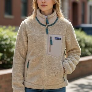 Patagonia Women's Cream Retro Fleece Jacket